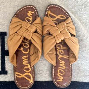 Same Edelman flat slide sandals